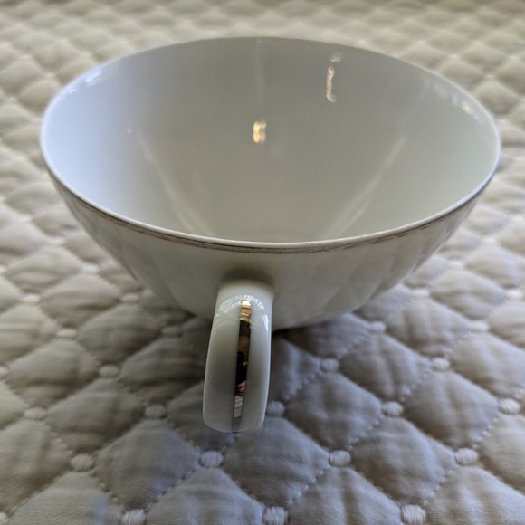 Vintage Floral Mismatched Fine China Tea Party Serving 3 Piece Set - Picture 11 of 11